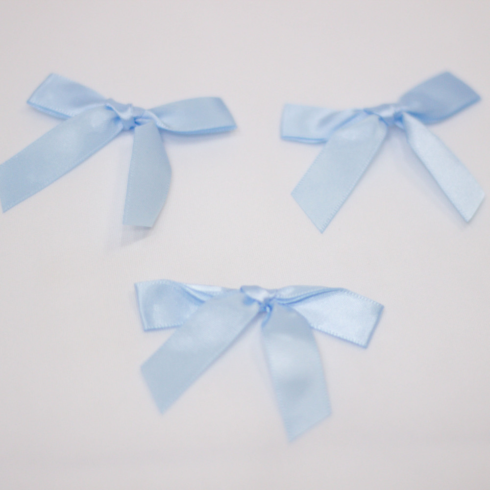 فيونكة قماش صغيرة