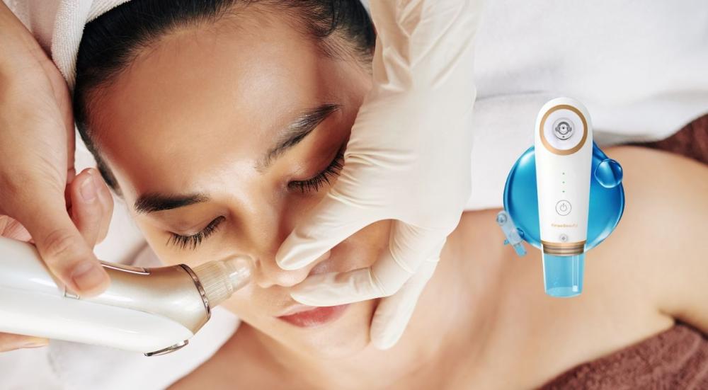 Skin cleaning device