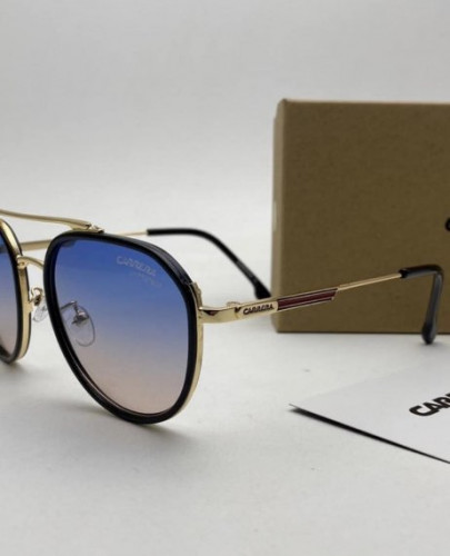 نظارة كاريرا