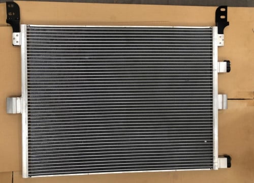 CONDENSER RENAULT TRUCK  VOLVO IVECO No 12642T    كوندنسر ناقله رينو