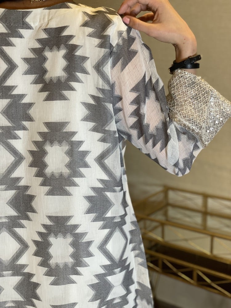 جلابية خيش رمادي بكرستال-متجر جلابيات فاشن للملابس النسائية