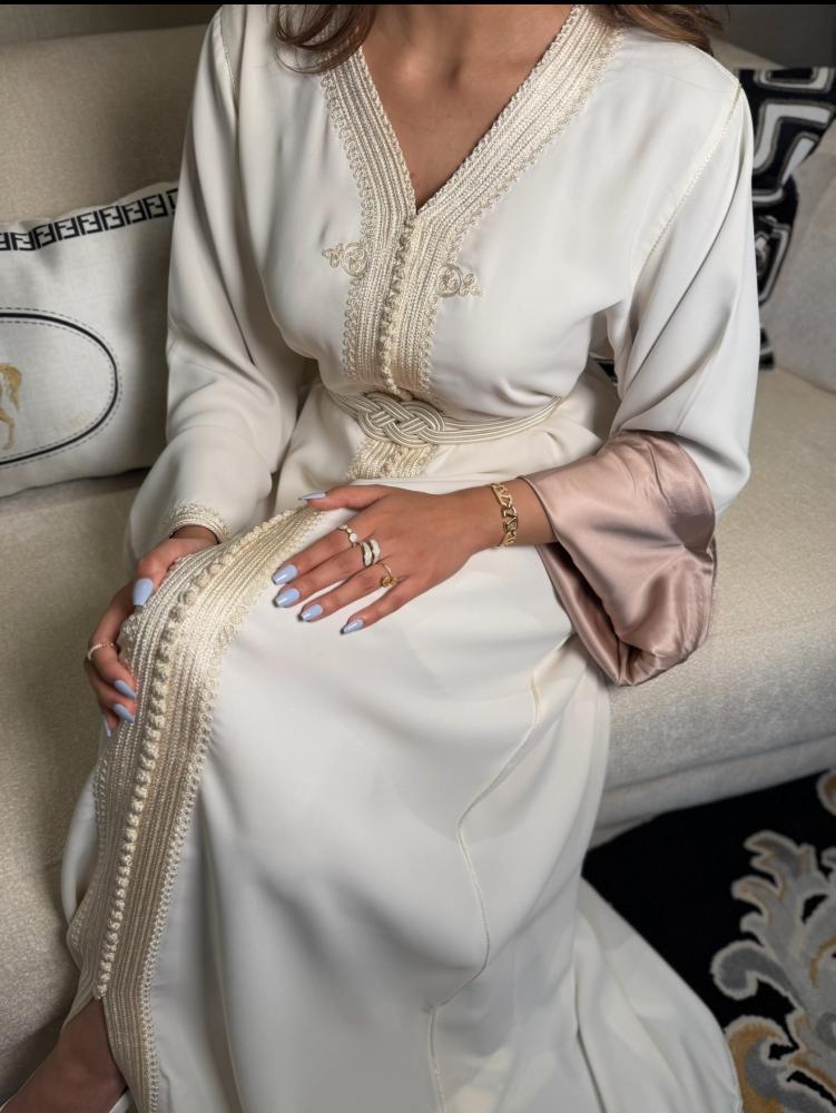 First class Moroccan caftan, sugar color متجر جلابيات فاشن