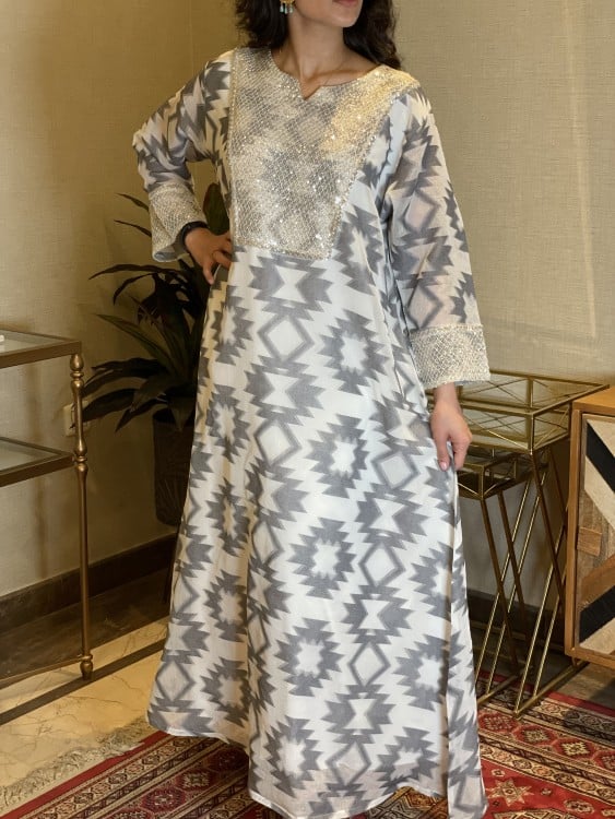 جلابية خيش رمادي بكرستال-متجر جلابيات فاشن للملابس النسائية