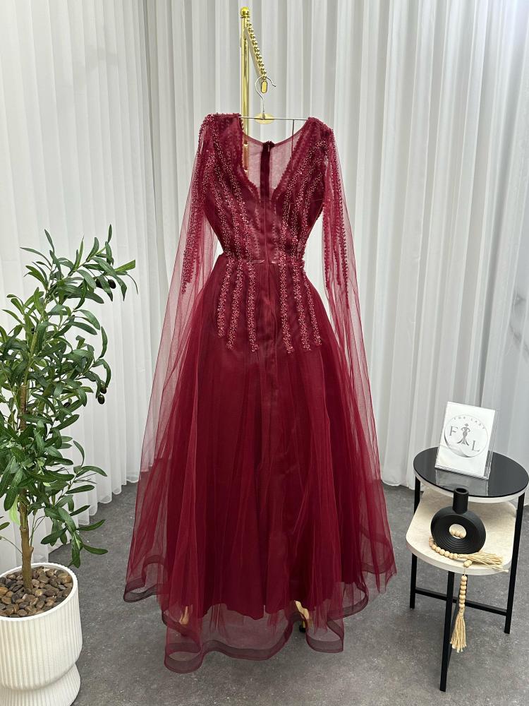 فستان تل تيواني مع كلفه كبيوتر