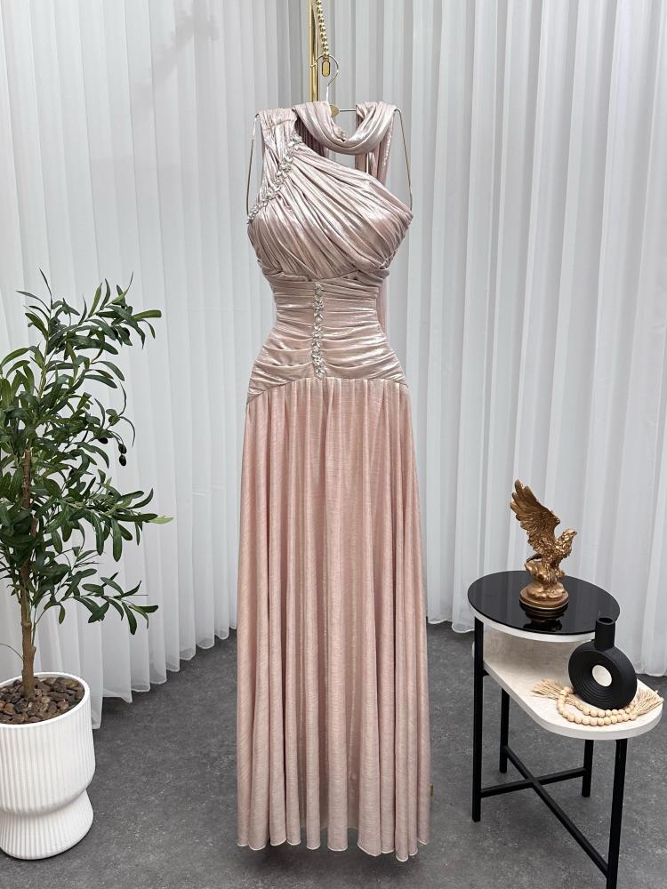 فستان حريري ببطانه تفته