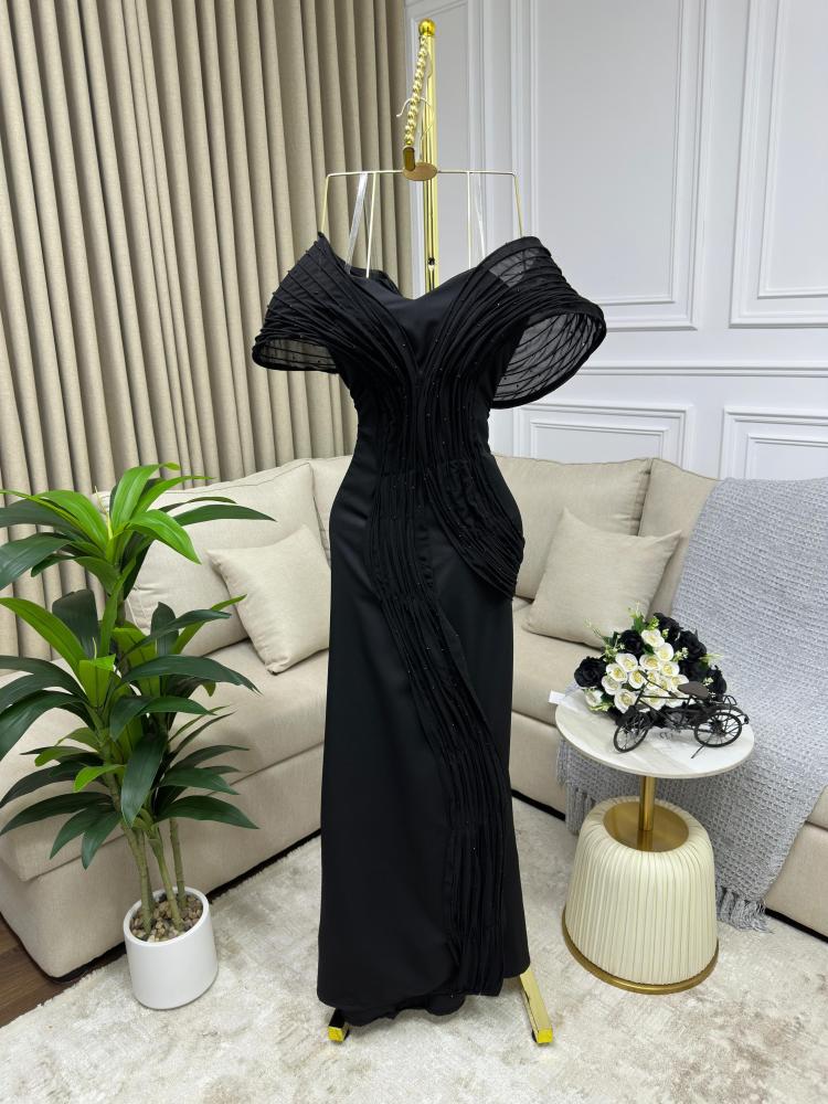 فستان باربي مع شيفون كسرات مطرز