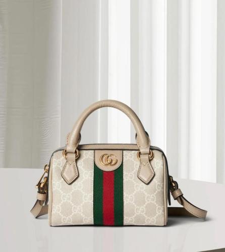 قوتشي GG Supremeمقاس 16.5