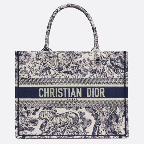 حقيبة Dior Book Tote بالحجم المتوسط