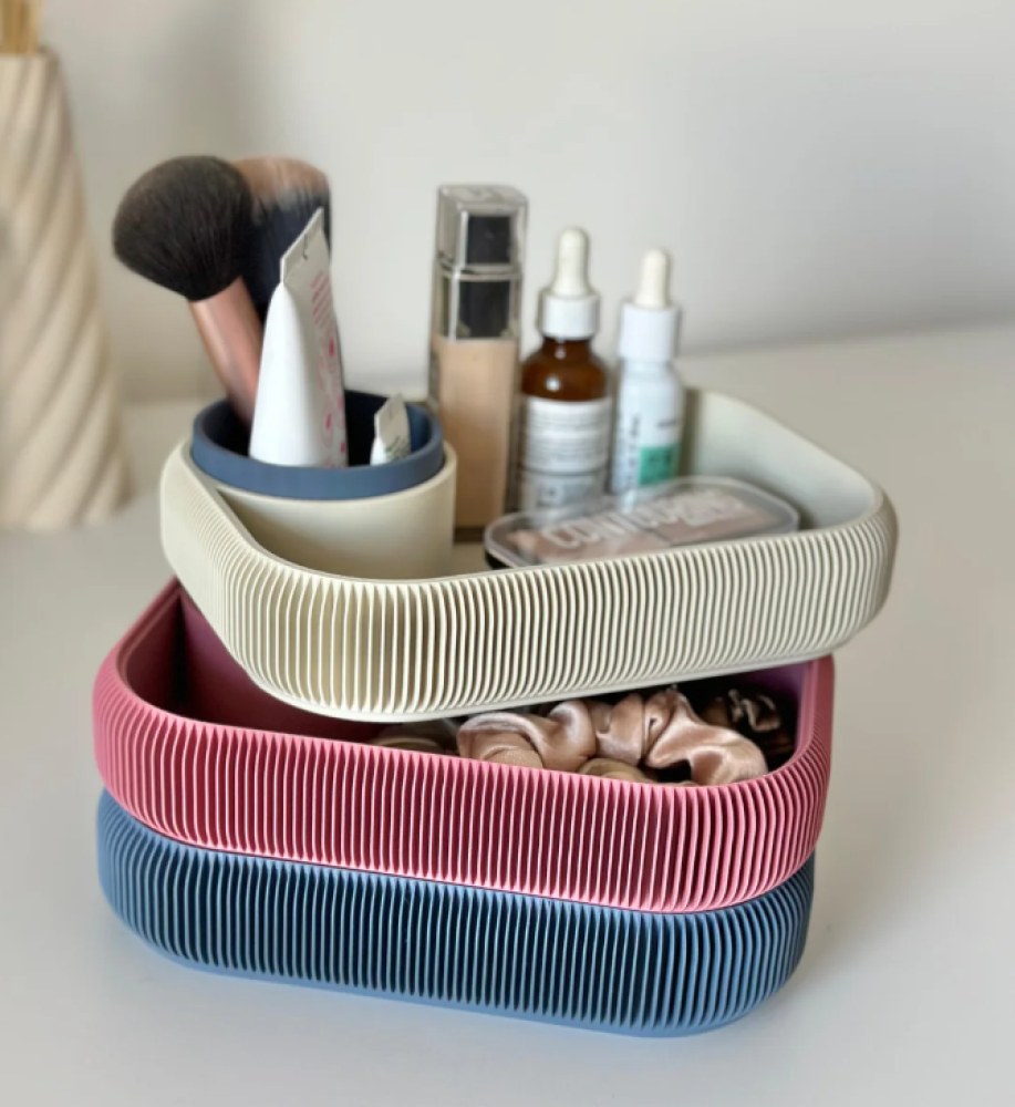 منظم ميكب صغير