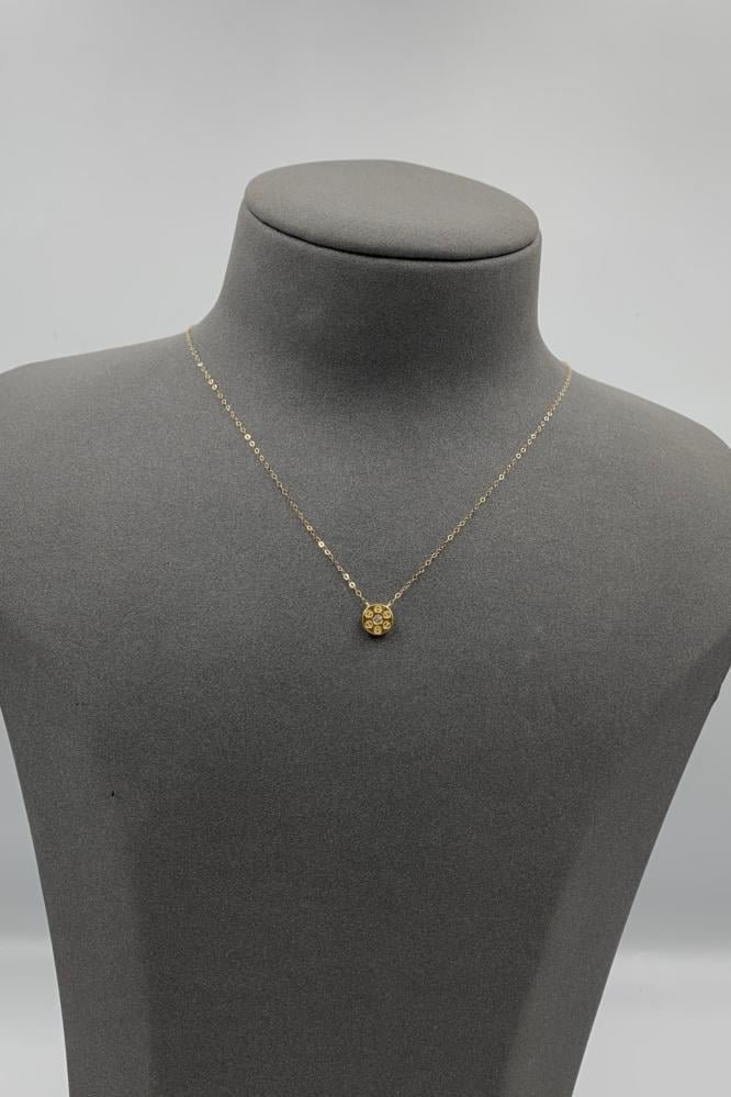 عقد ناعم عيار 18