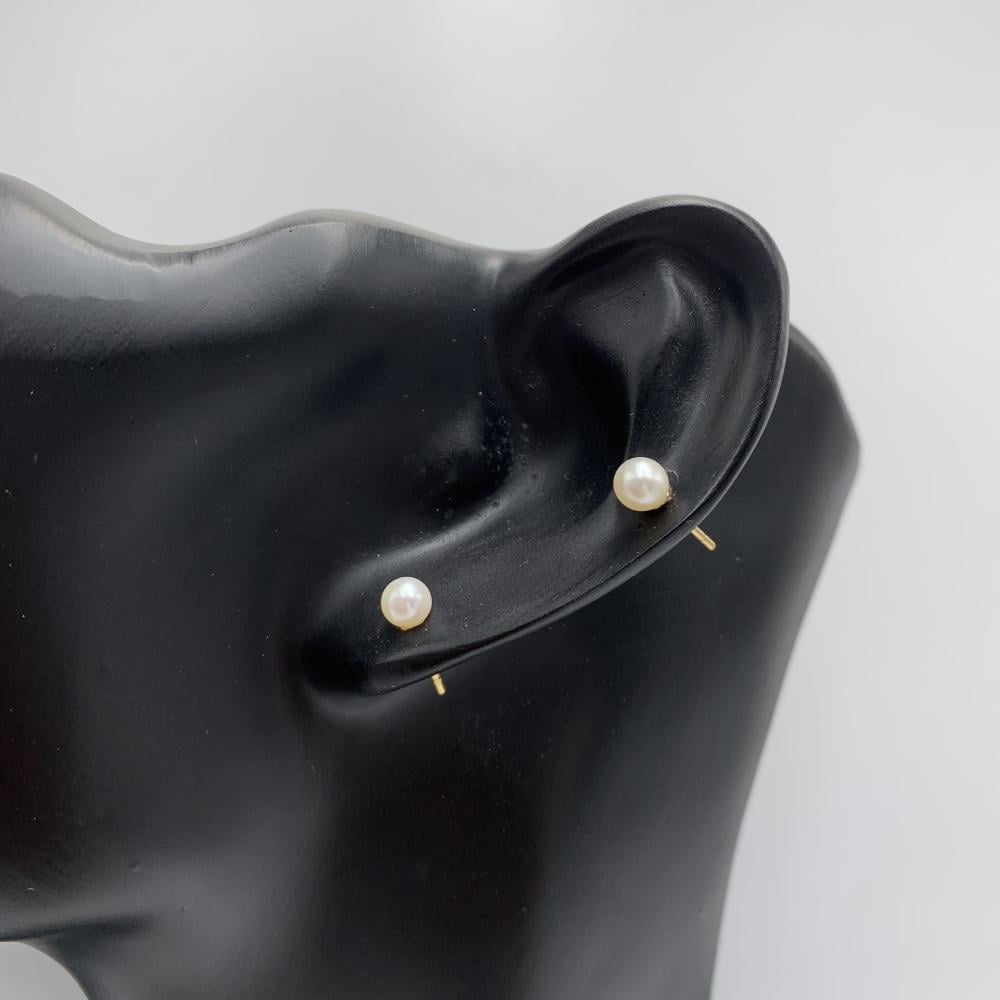 حلق اللؤلو الزراعي الطبيعي عيار 18