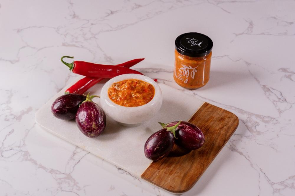 شطة الباذنجان بالفلفل الاحمر