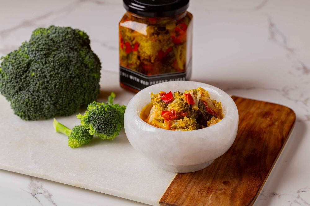 تغميسة البروكلي بالاعشاب العطرية