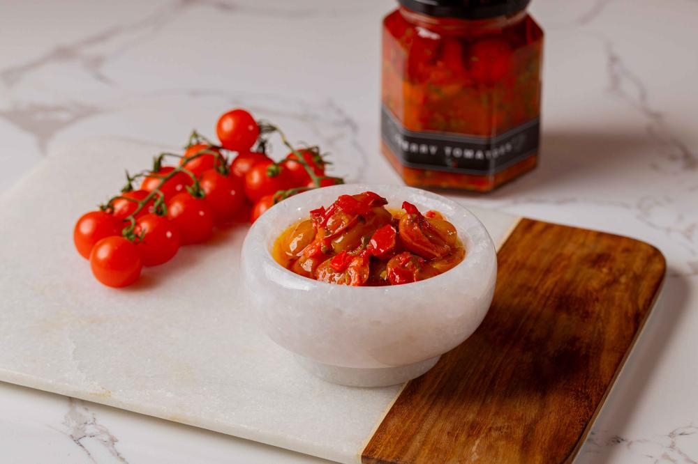 تغميسة طماط الشيري بالتوابل