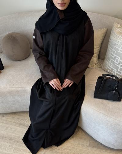 عباية نص كلوش شامواه أكمام جوخ بني