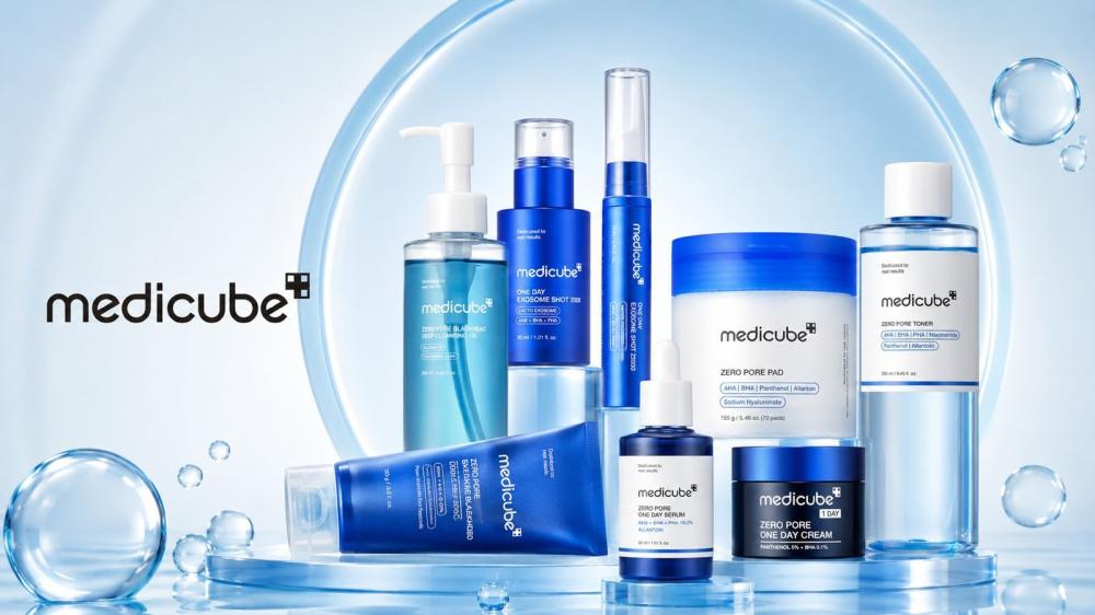مجموعة Zero Line من Medicube: الحل النهائي لتصغير المسام وتنقية البشرة من الرؤوس السوداء