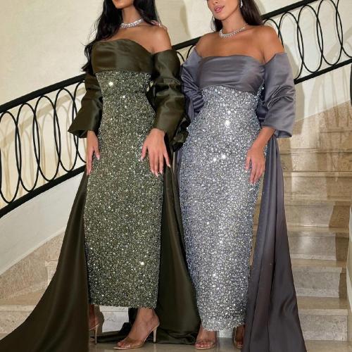 فستان سهرة بكتف مكشوف