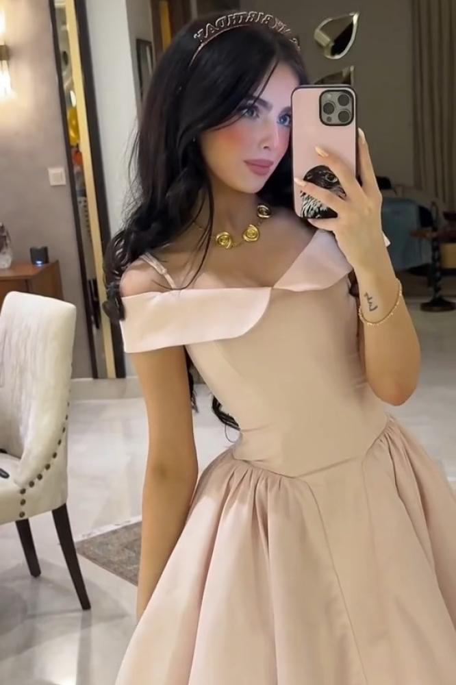 فستان شمس الفارس
