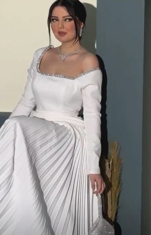 فستان ناعم انيق