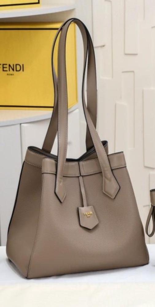 شنطه فيندي Fendi