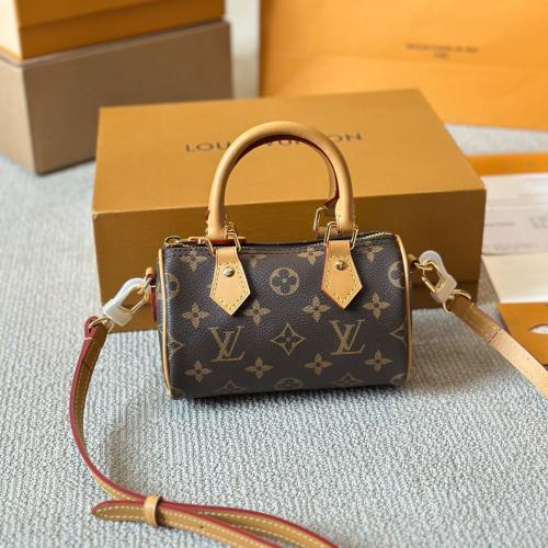 شنطه لويس فيتون LV مقاس 16cm