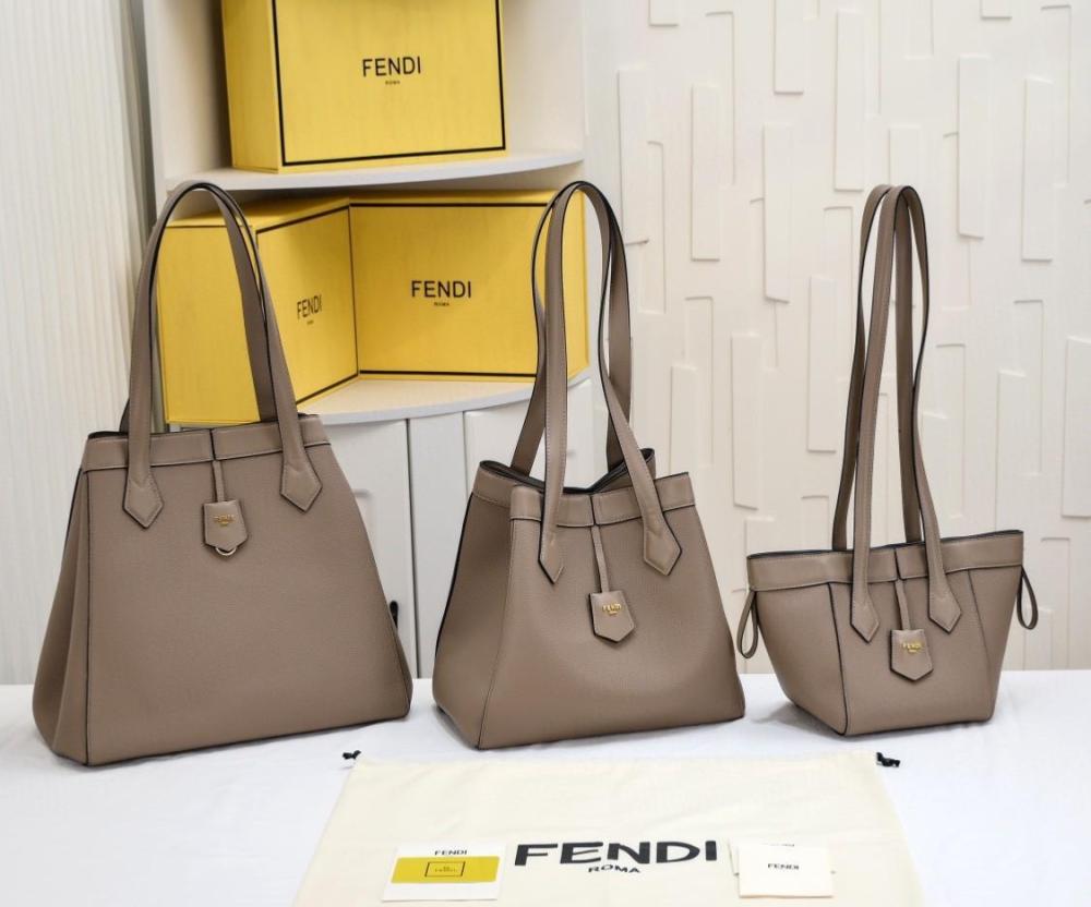 شنطه فيندي Fendi