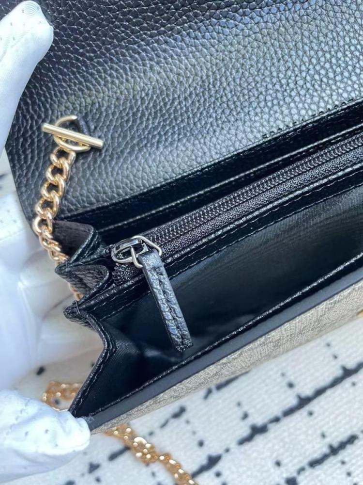 شنطه قوتشي مع بوكس والملحقات Gucci