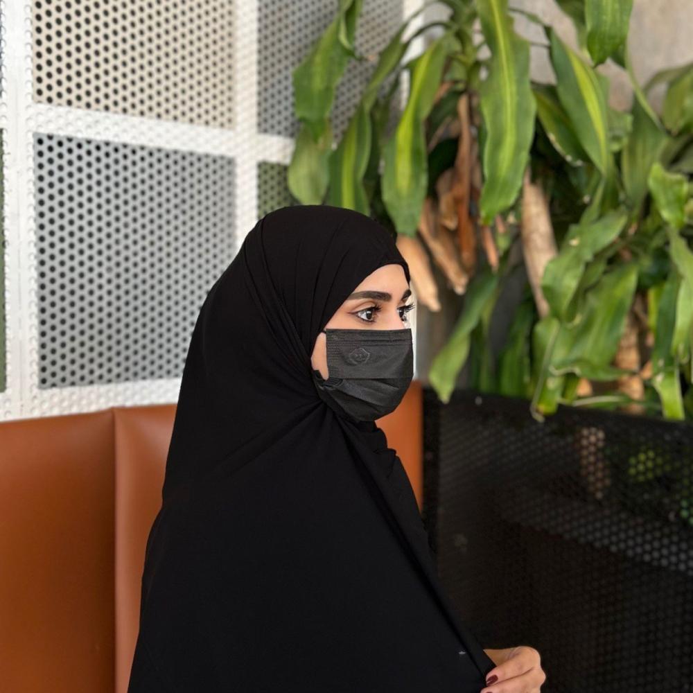 نقاب مشبك مبطن وسط  طرحه بندانه مطاط نقاب حرير طرات نقابات حرير