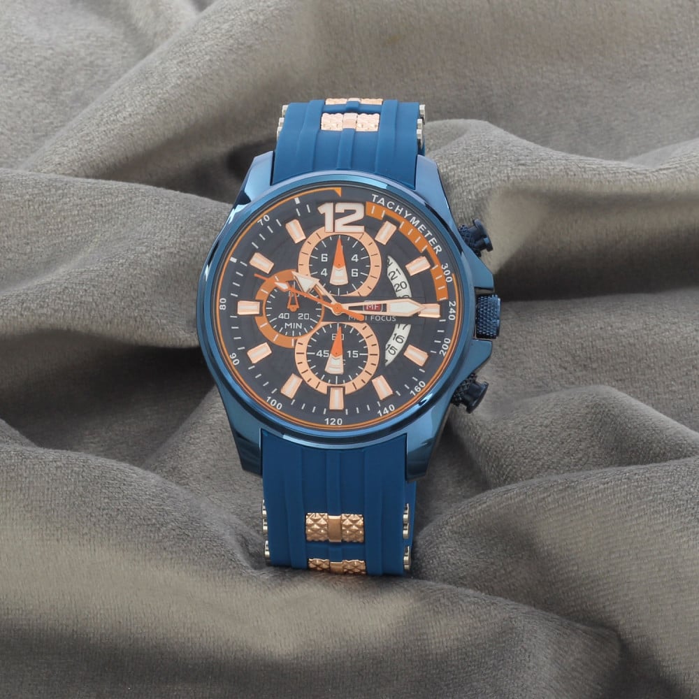 ساعة رجالية باللون الكحلي