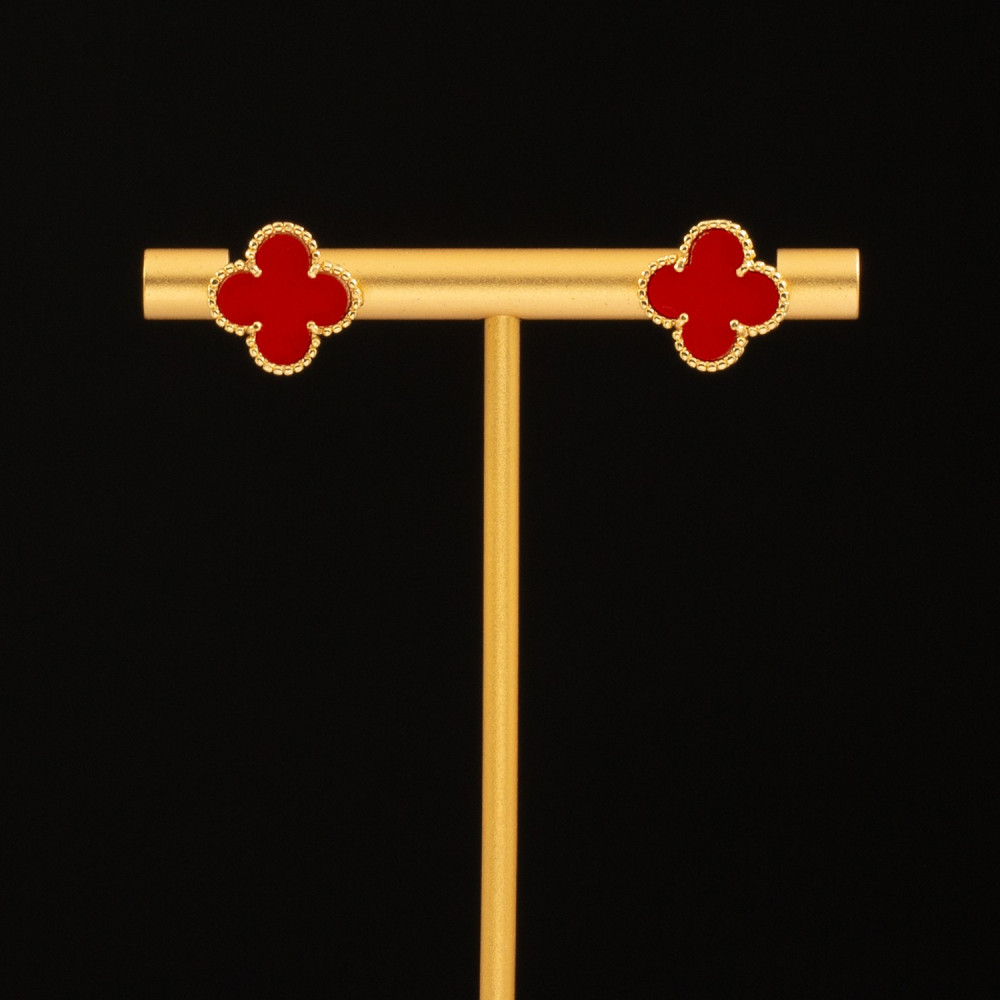 حلق نسائي  تصميم صدفي احمر