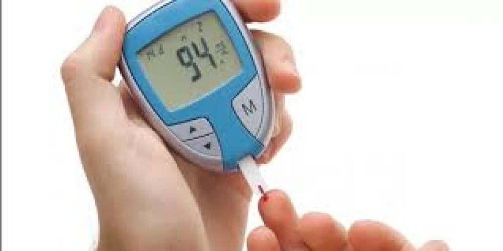 الطريقة الصحيحة لقياس سكر الدم في المنزل