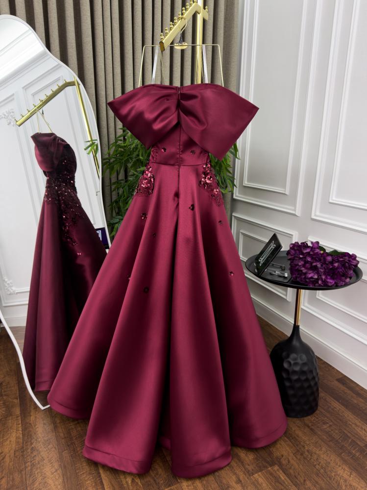 فستان سهره فخم عودي مطرز يدوي الخامه ميكادو