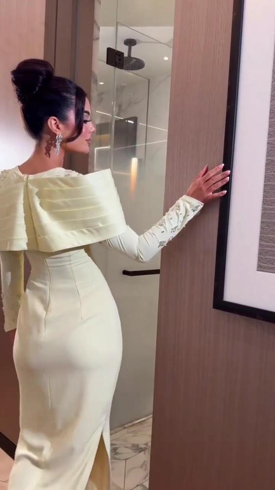 فستان سهره اصفر فاتح  الخامه باربي تطريز يدوي راقي بجوده و اتقان على الاكمام و الاكتاف يعطيك اطلاله مميزه من متجر جوهره