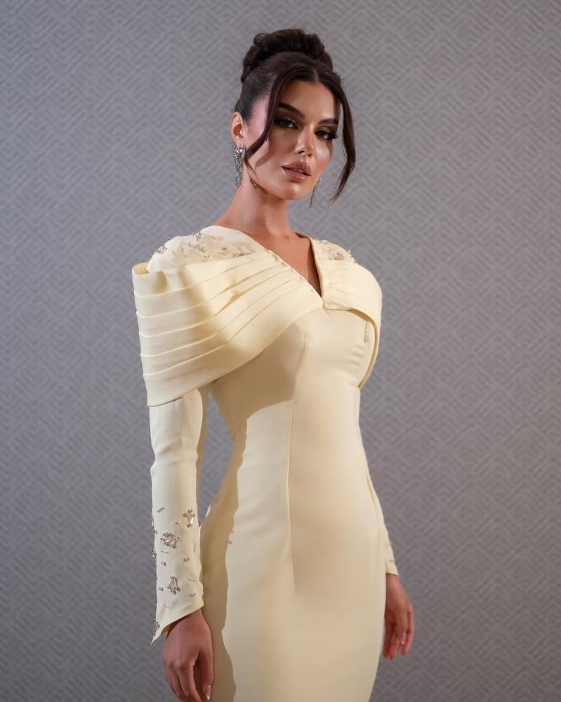 فستان سهره اصفر فاتح  الخامه باربي تطريز يدوي راقي بجوده و اتقان على الاكمام و الاكتاف يعطيك اطلاله مميزه من متجر جوهره