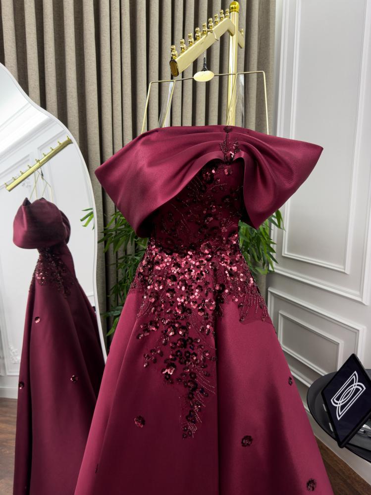 فستان سهره فخم عودي مطرز يدوي الخامه ميكادو