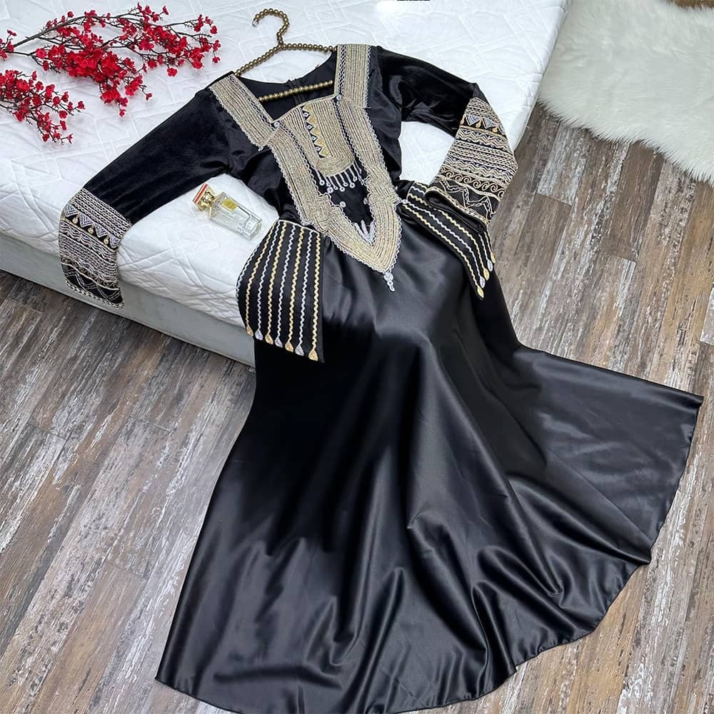 جلابية تراثية سعودية - جلابية عسيرية - جلابية اسود