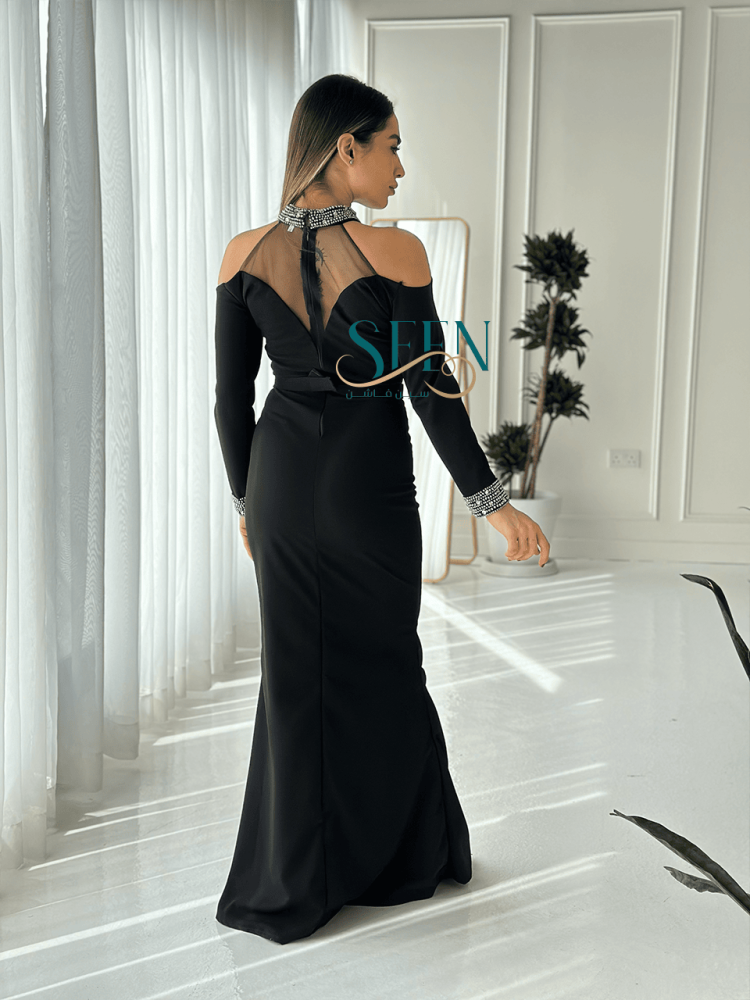 فستان اسود ناعم-4