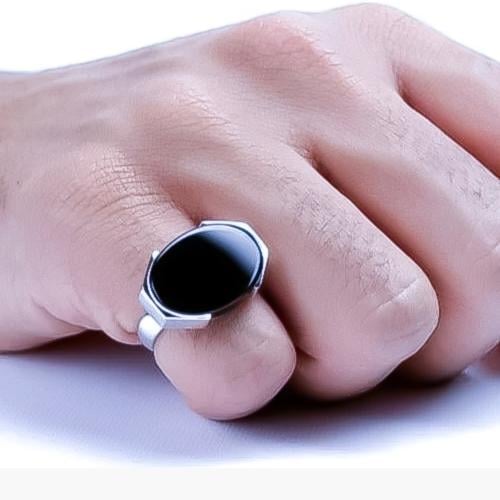 خاتم فضة عيار 925 أسود بيضاوي بزاويا سداسية