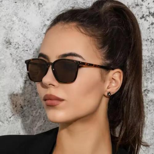 جديد أزياء النظارات الشمسية النساء العلامة التجاري...