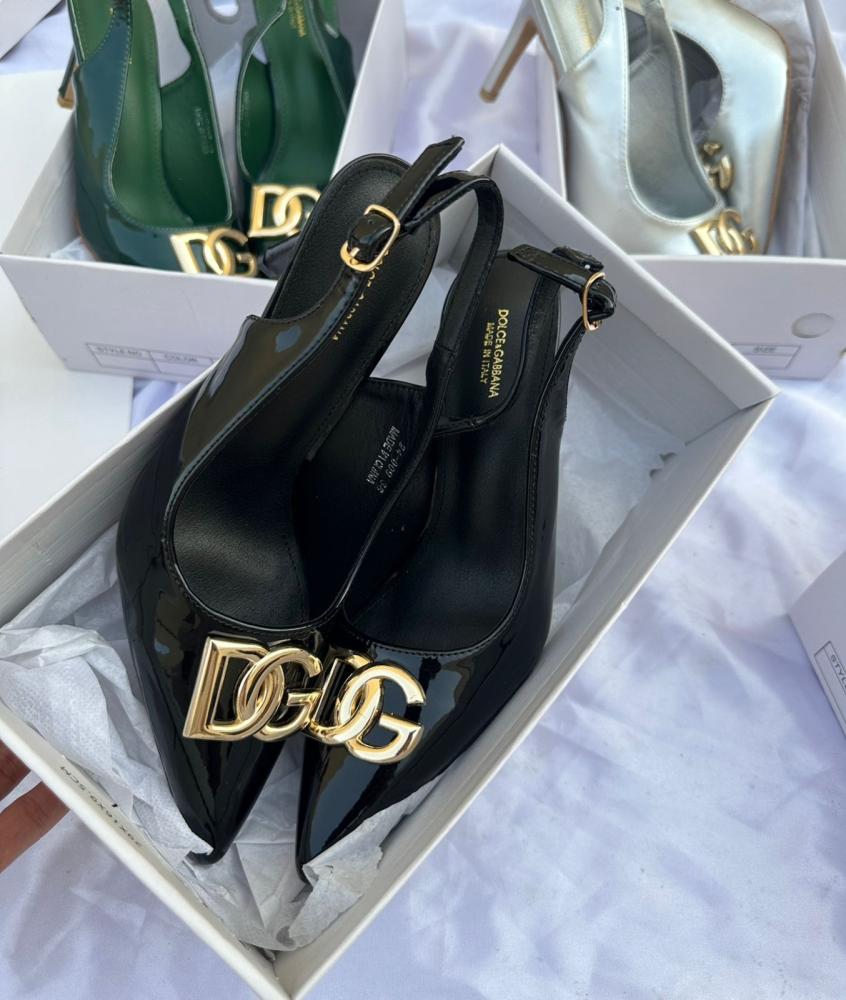 حذاء DG نسائي