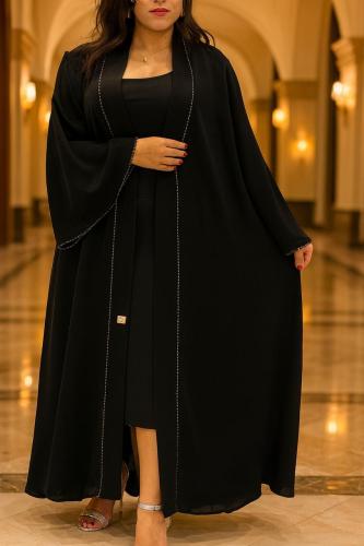 عباية منسدلة ربع كلوش مطرزة بالكريستال من الاطراف...