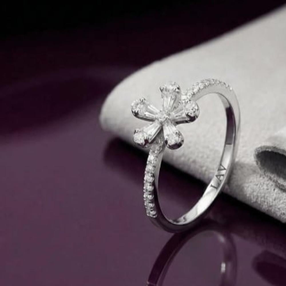 أسرار الحفاظ على بريق الفضة: كيف تجعلين مجوهراتك تبدو جديدة ؟