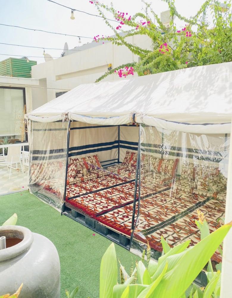 خيام منزلية متعددة المقاس