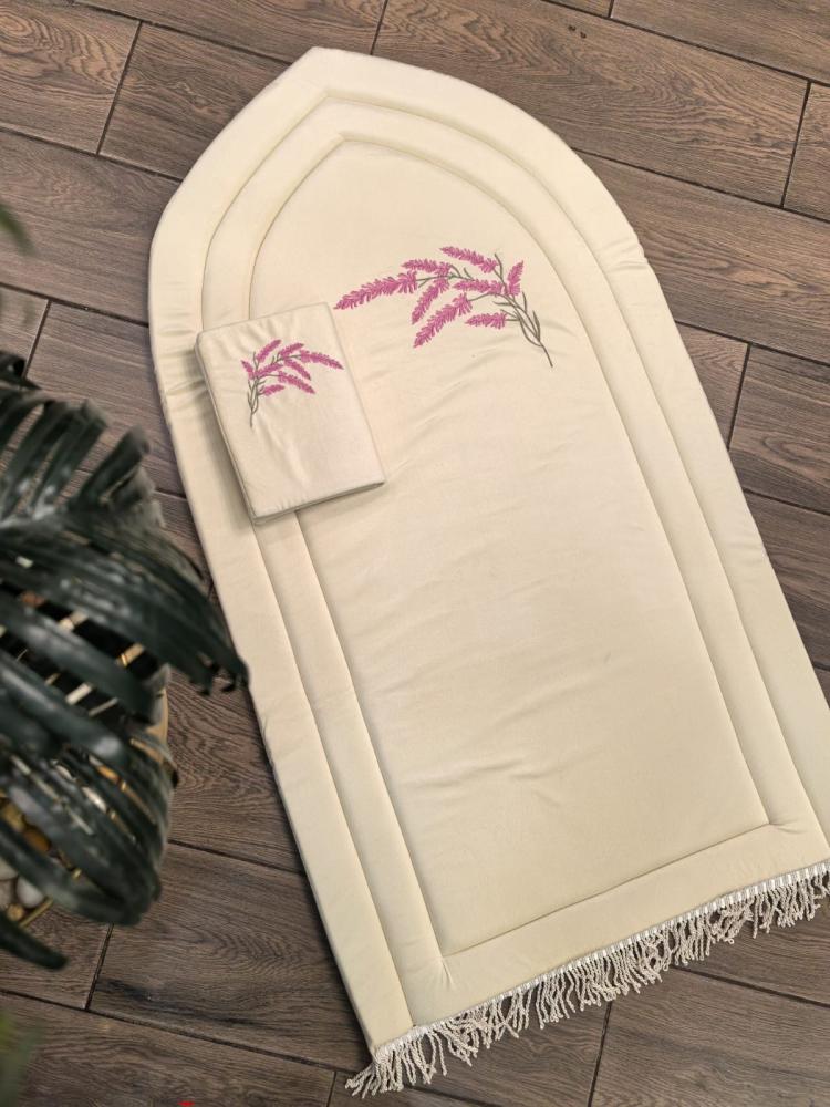 سجادة اسفنجيه مطرز