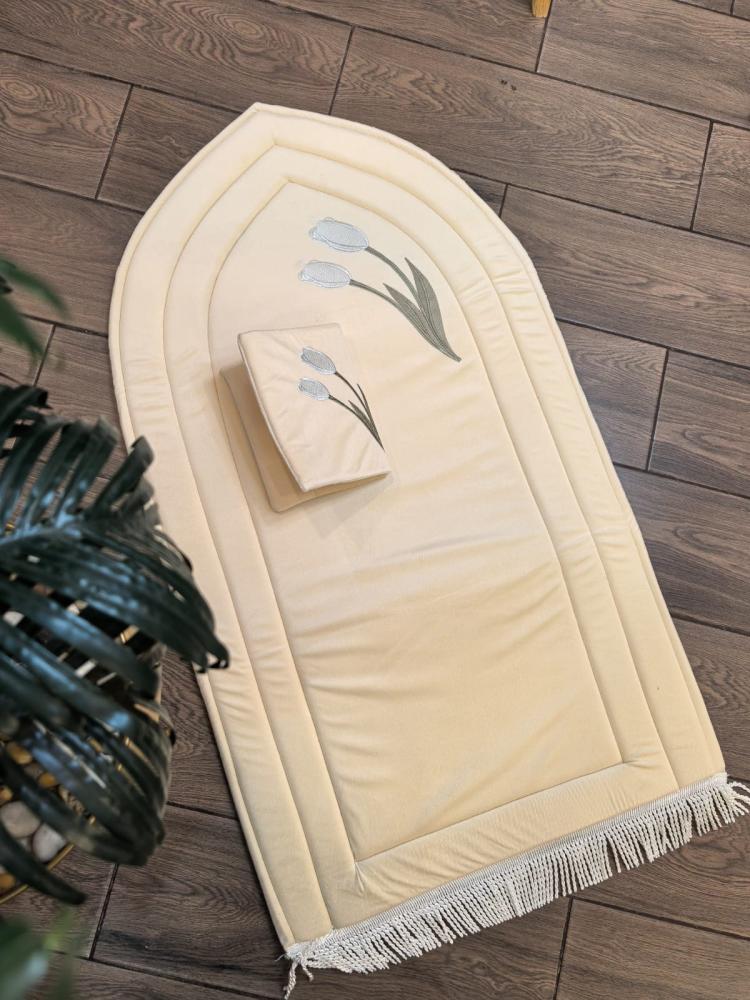 سجادة اسفنجيه مطرز