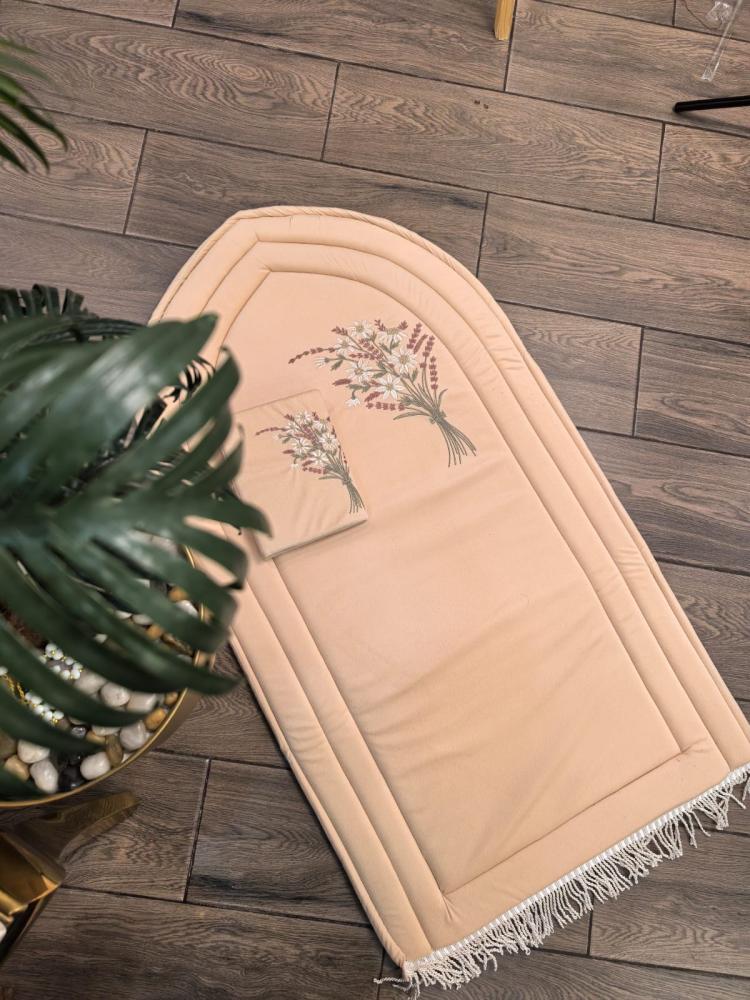 سجادة اسفنجيه مطرز