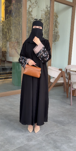 عباية نص كلوش بتدخيلة ساحرة