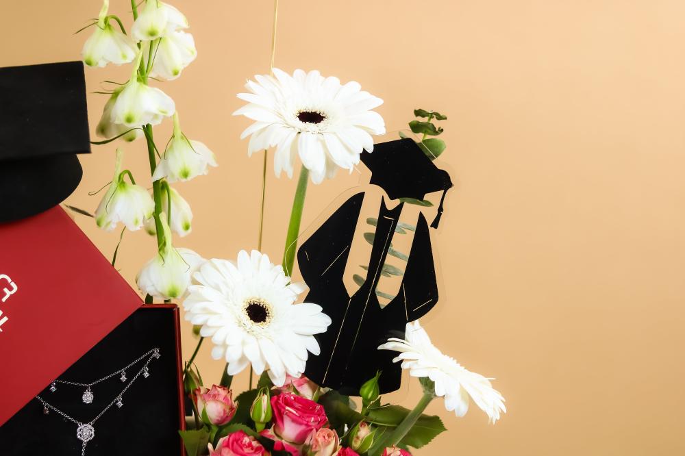 صينية اشراقة خريج