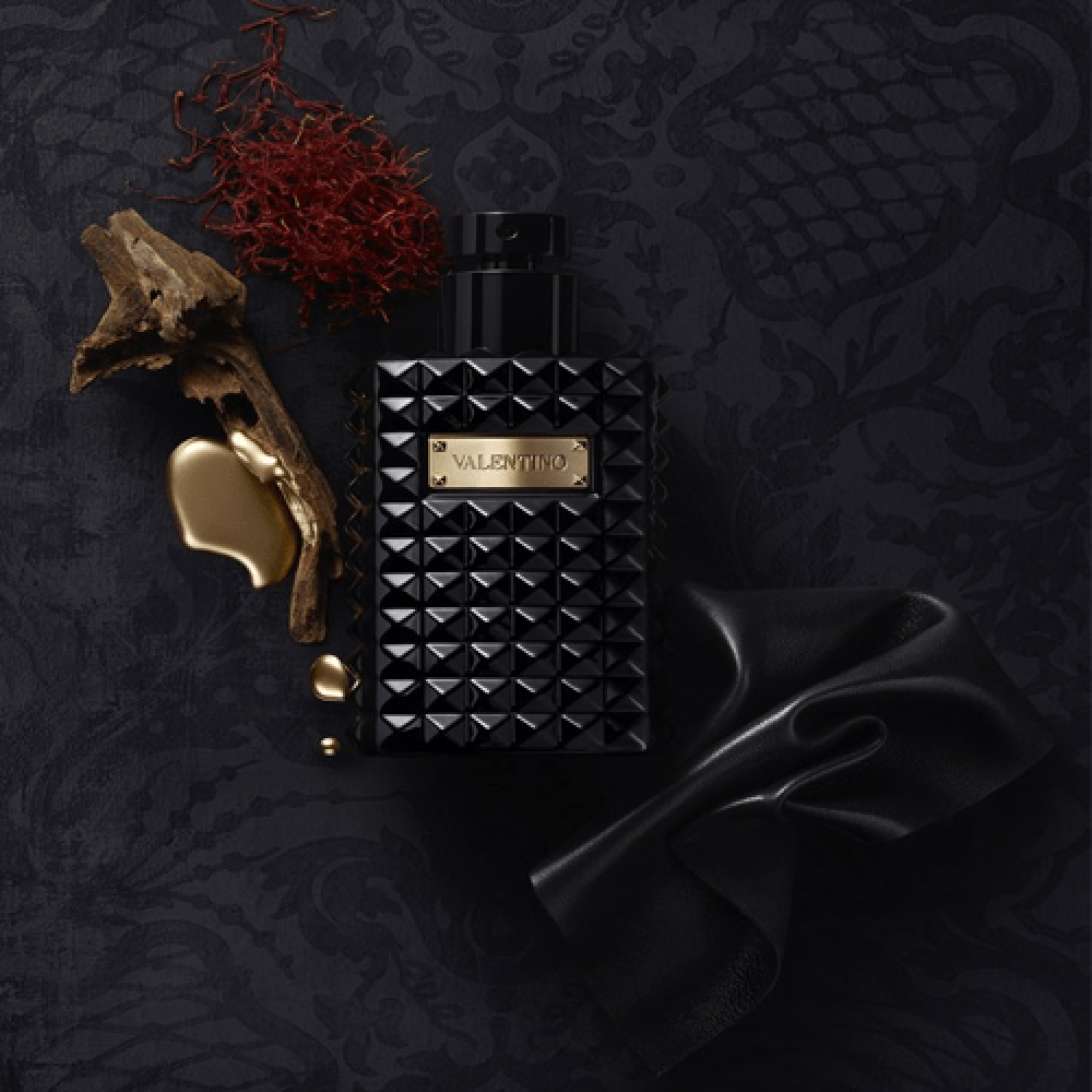 valentino noir oud