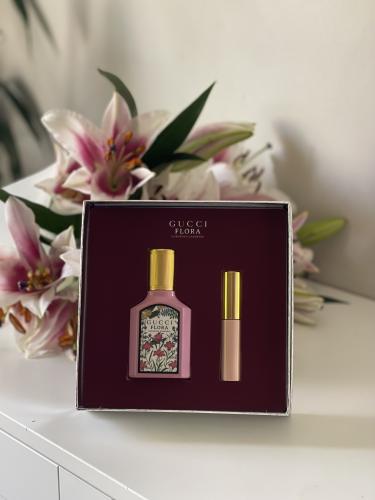 بوكس قوتشي عطر مع ماسكرا